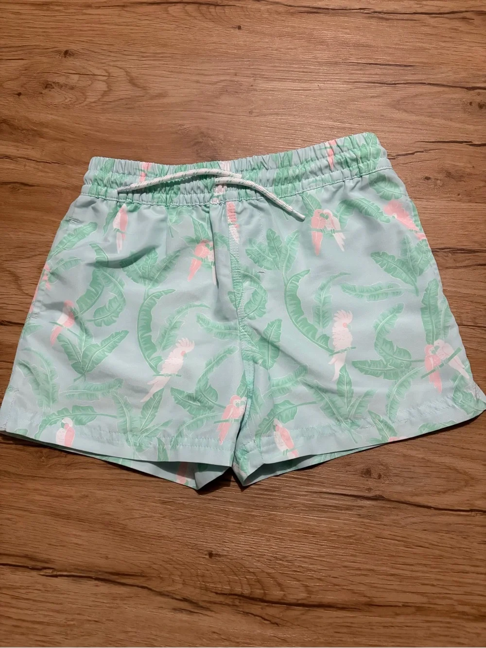 The Beaufort Bonnet Company Mint Parrot Print Kids Swim Trunks VGUC